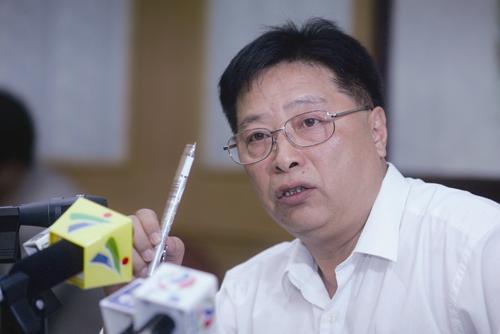 天下人年夜代表、中国侨联常委麦庆泉。（材料图）