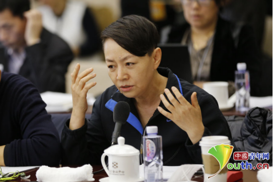  天下政协委员宋丹丹。