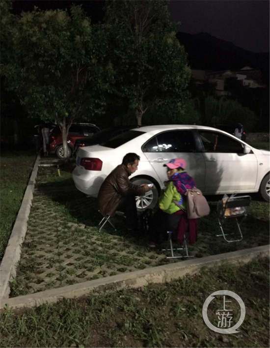  对外地的人而言，这是一个不眠夜