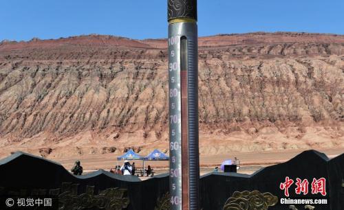 7月9日，新疆吐鲁番连续呈现低温气象，最高气温达48摄氏度，地表高达88摄氏度。 图片起源：视觉中国