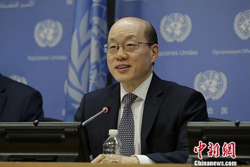 外地时光7月31日，7月安理睬轮值主席、中国常驻结合国代表刘结一年夜使在纽约结合国总部召开消息宣布会，总结当月安理睬任务。 中新社记者 廖攀 摄